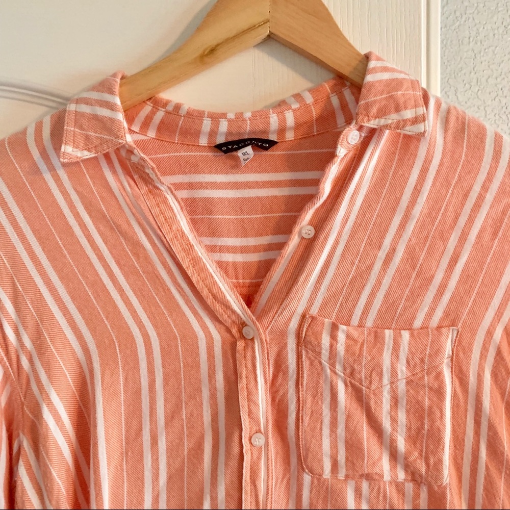 Button down top - Picture 2 of 3